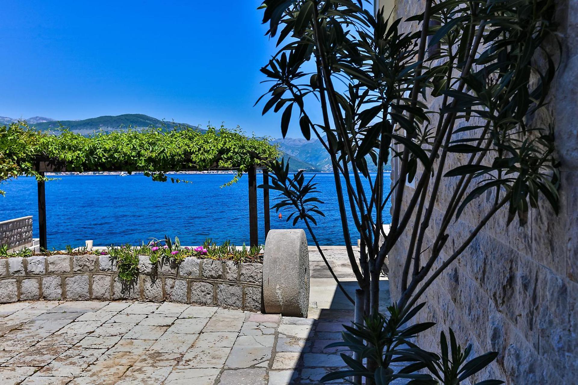 Casa Brilla Apartman Tivat Kültér fotó